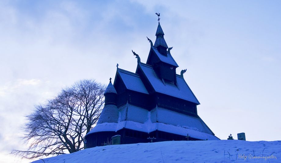 Hopperstad stavkyrkje bygd ca  år 1130 i vinterdrakt
Hopperstad stave church built in 1130 in winter suit
