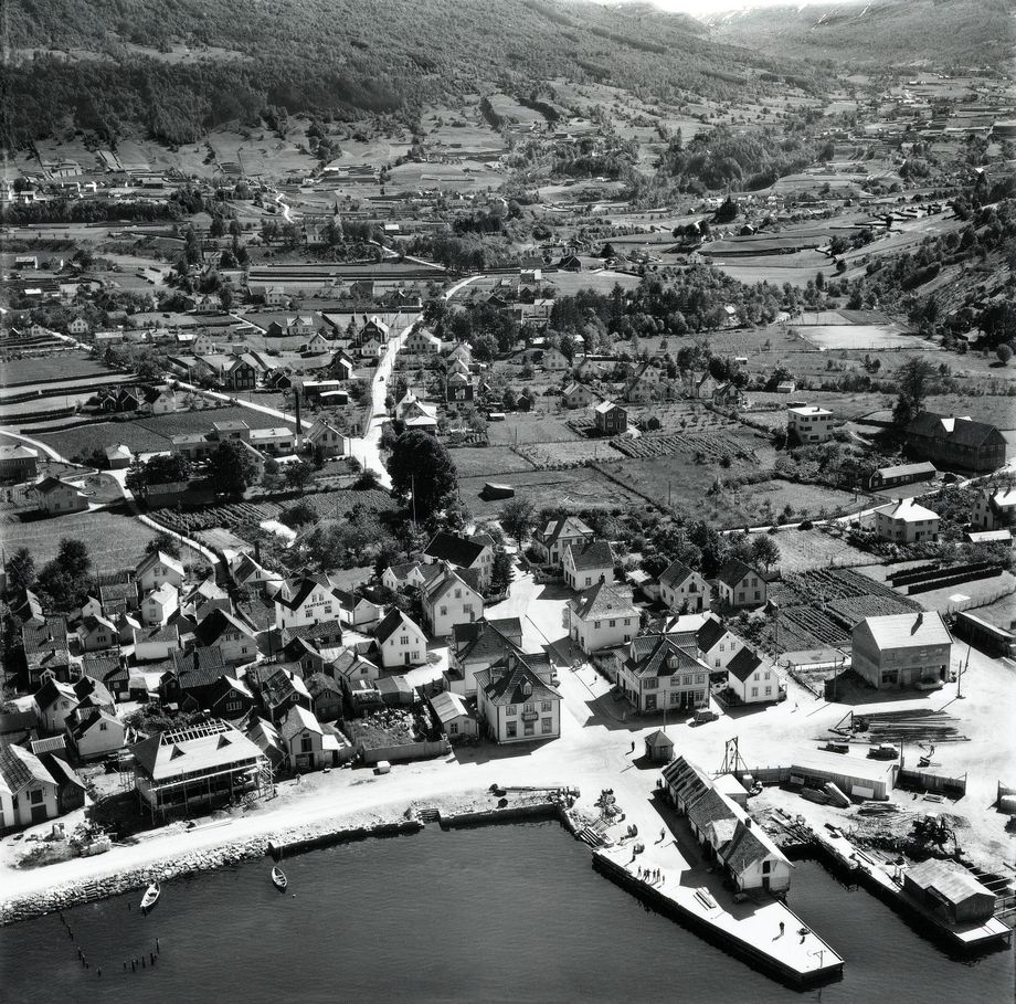 Vik i Sogn i 1956 - Vik in Sogn in 1956